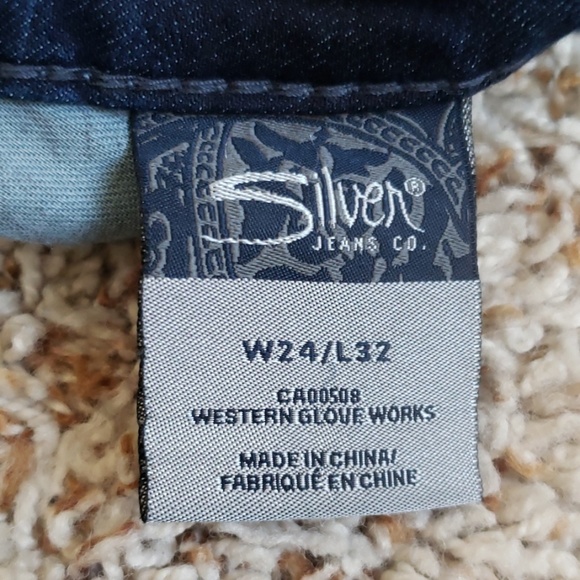 Silver Jeans - Picture 4 of 4